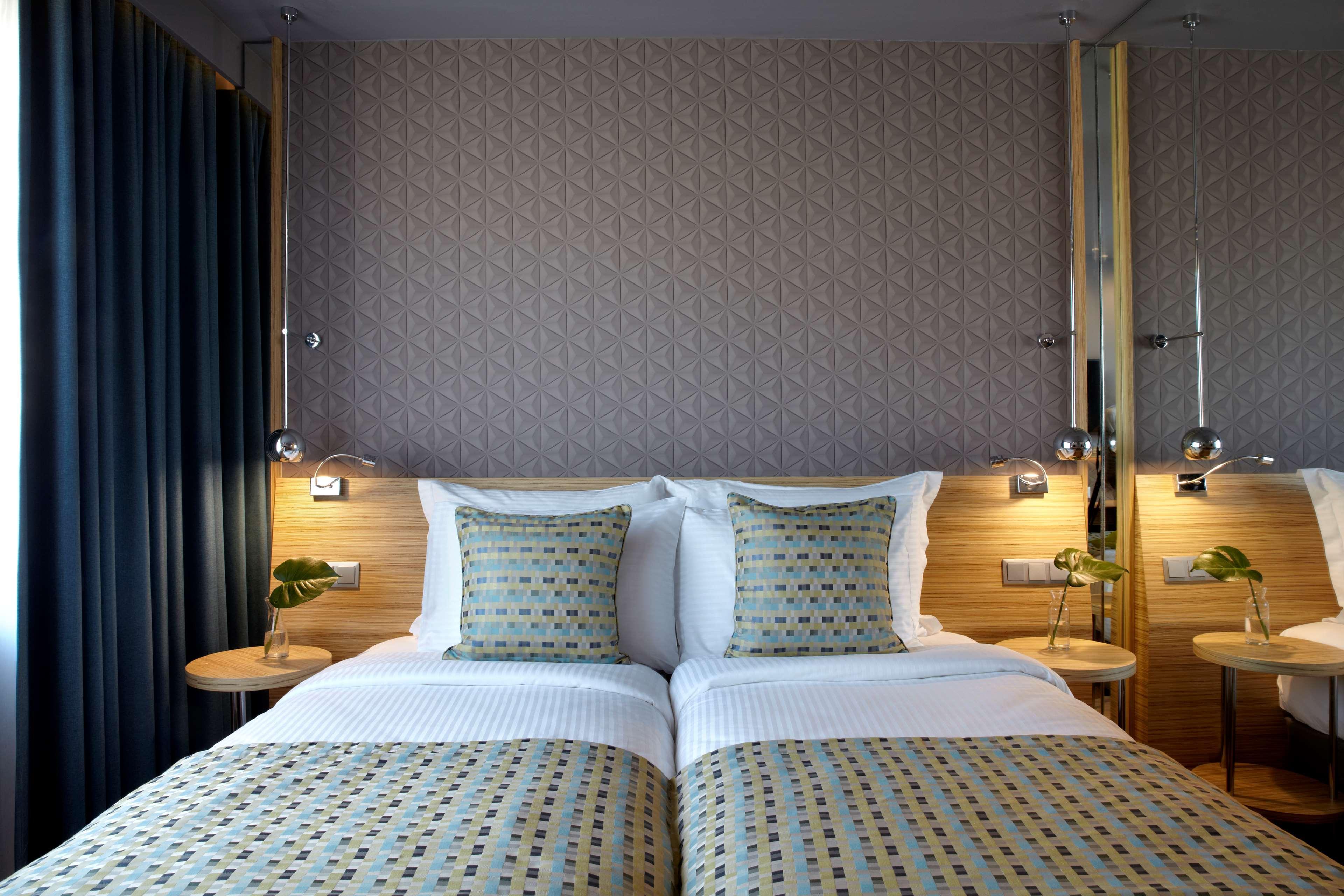 Wyndham Grand Athens Hotel Ngoại thất bức ảnh A room at the hotel